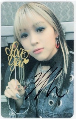 ITZY Ryujin Signed Crazy In Love LOCO Soundwave Lucky Winner Auto Autograph PC