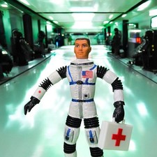 Major Matt Mason First Aid Kit Accessory -MEDICAL EMERGENCY Replica