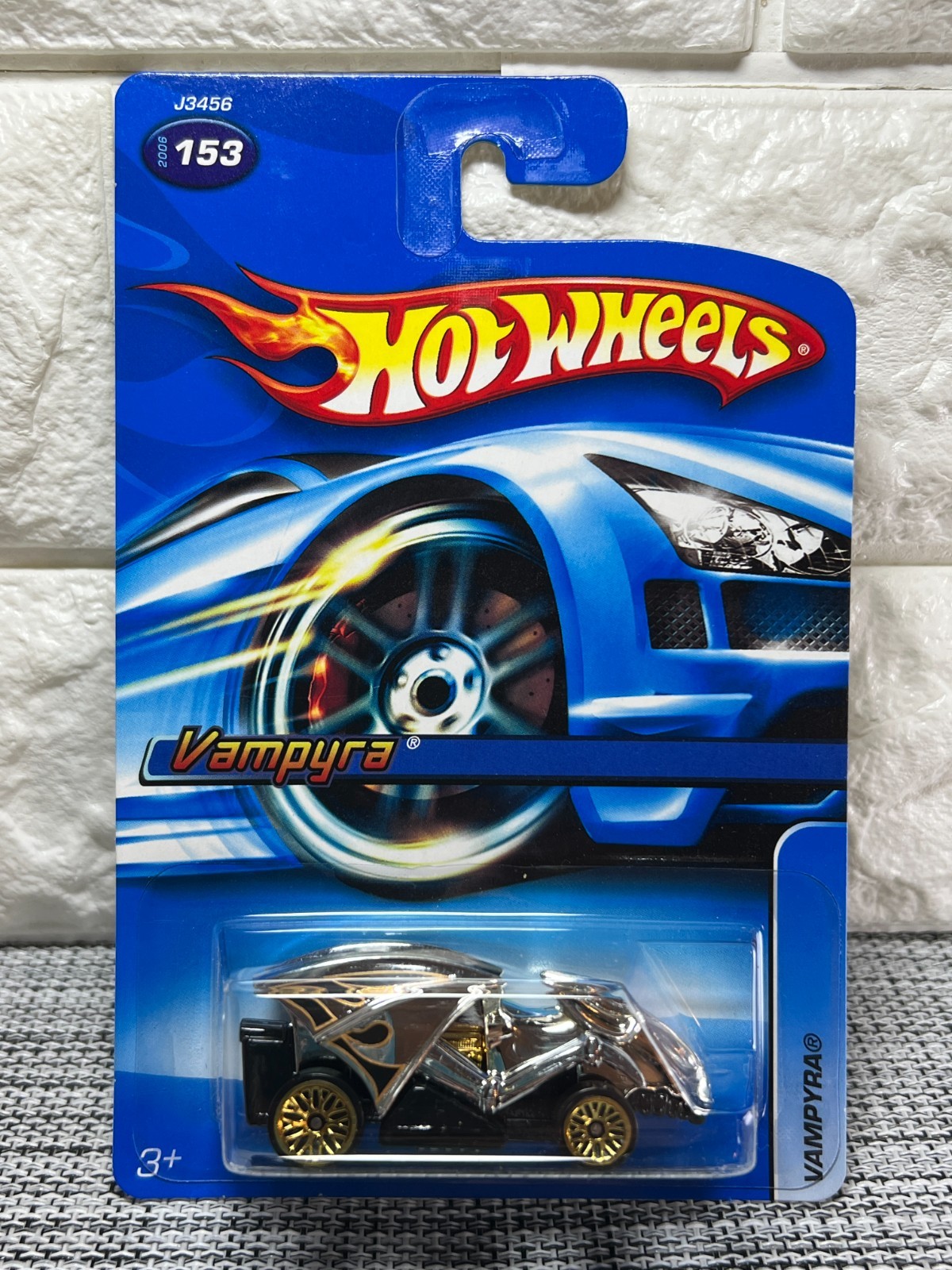 Hot Wheels Vampyra 2006 #153 Chrome