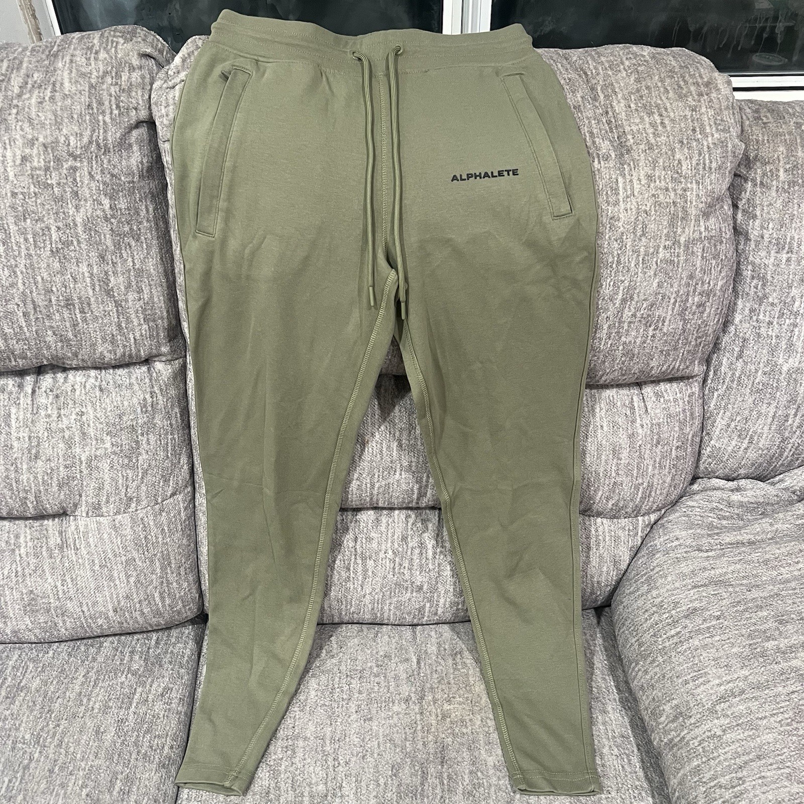 Alphalete Women's Medium Olive Green Athletics Joggers Sweatpants Drawstring