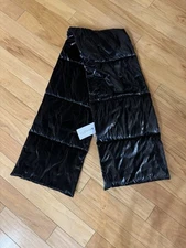 ATHLETA Quilted Puffer Scarf Echarpe Matelassee Power of She Black NWT $69