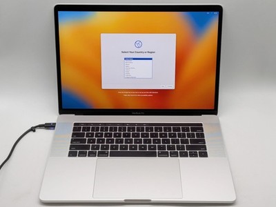 Apple 2017 Macbook Pro 15'' I7-7820HQ 512GB SSD 16GB AMD Radeon Pro 560 *READ*