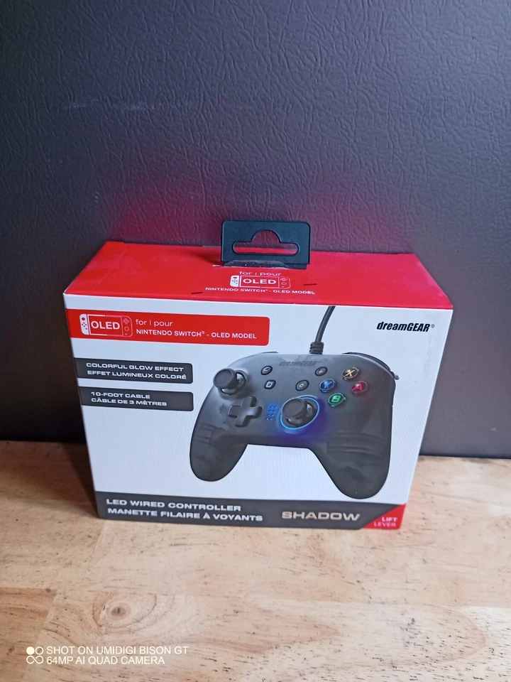 dreamGEAR Shadow LED Wired Controller for Nintendo Switch/Switch OLED -10ft Cord - Image 2 of 4