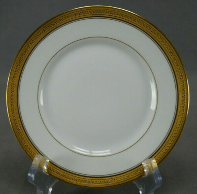 Guerin Limoges Gold Encrusted Leaves 6 1/4 Inch Bread Plate Circa 1900-1932