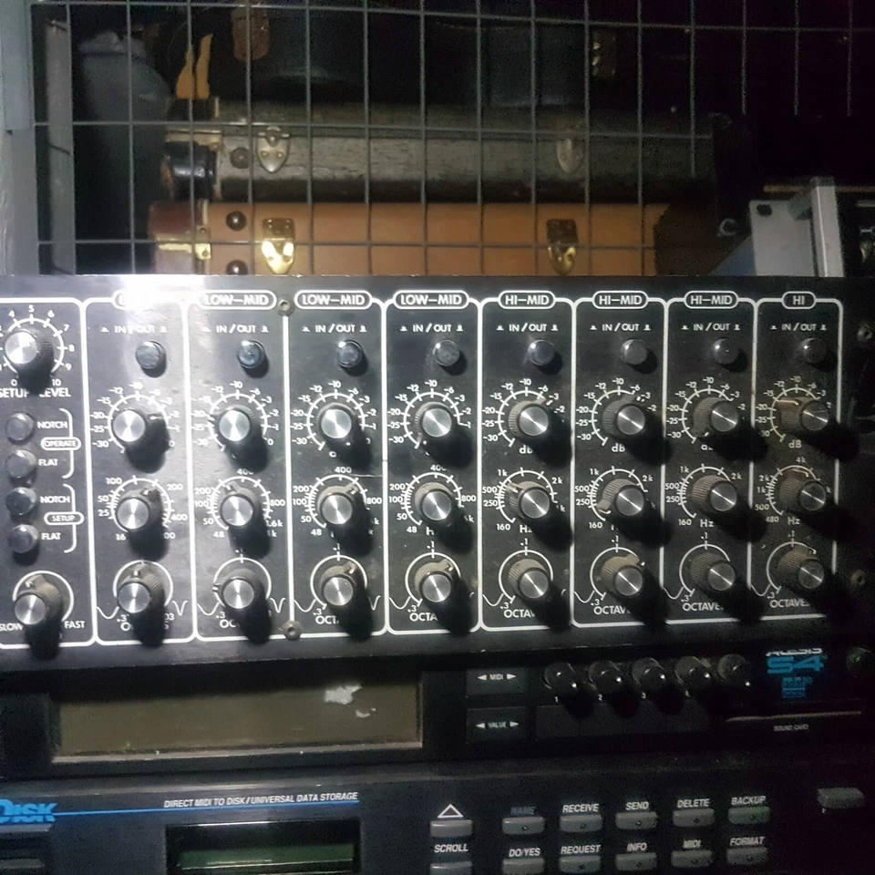 ASHLY SC 68 PARAMETRIC NOTCH FILTER / EQUALIZER - Image 2 of 4