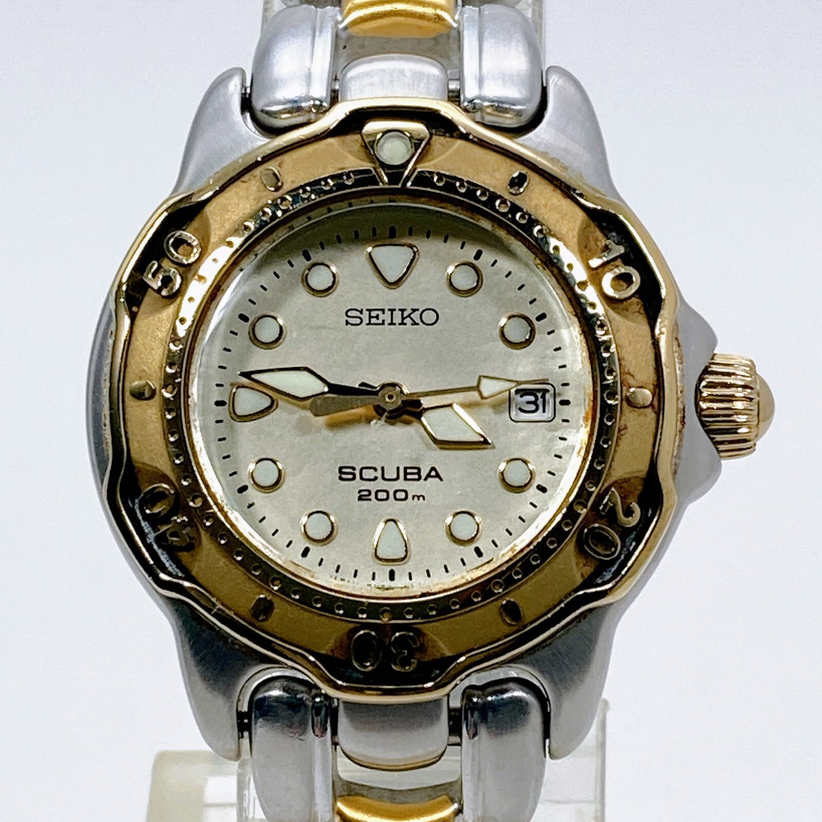 SEIKO SCUBA Diver 200m Gold tone VTG 1992 Perl shell shape