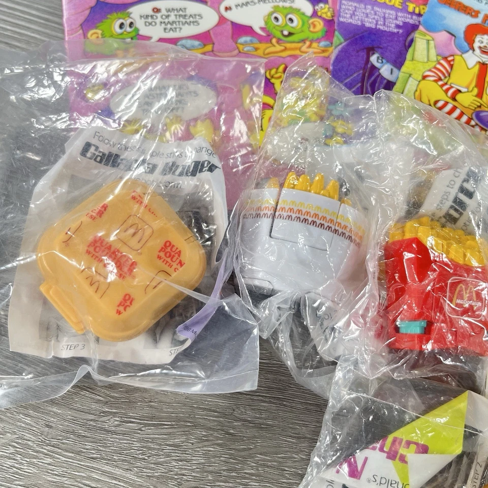 Vintage Lot Of 7 Sealed 1988 McDonalds Changeables w/3 Unused Happy Meal Boxes - Image 4 of 4