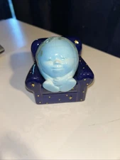 Vtg.Clay Art Earth & Stars Overstuffed Chair Salt & Pepper ShakersBox 23#84