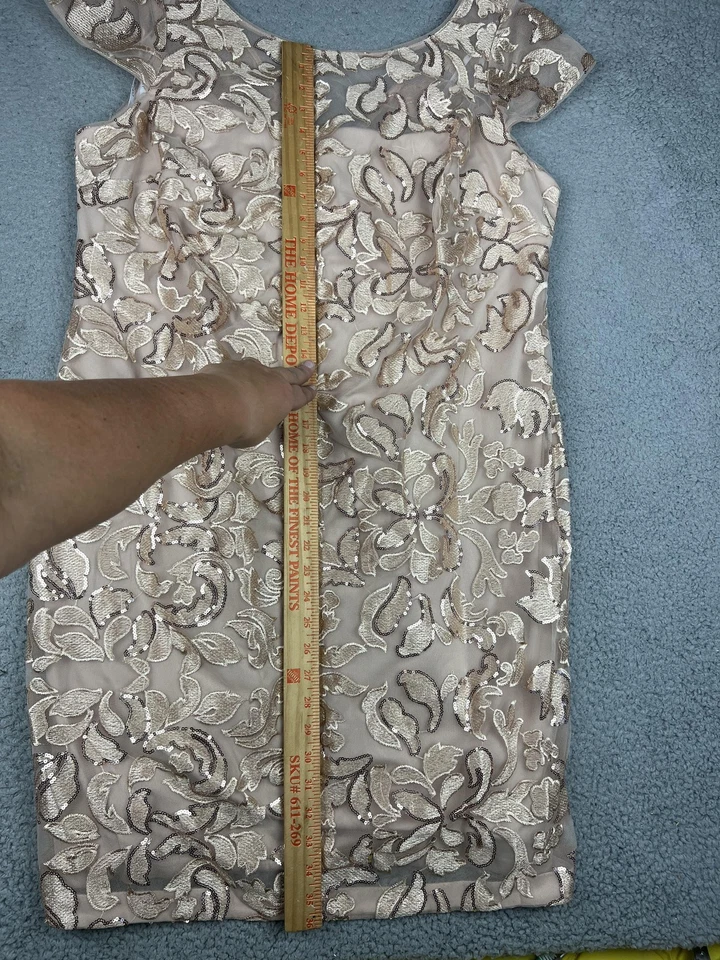 Vestido Calvin Klein Feminino 16W Lantejoulas Champanhe Bainha de Renda Ilusão Manga Boné - Imagem 3 de 4