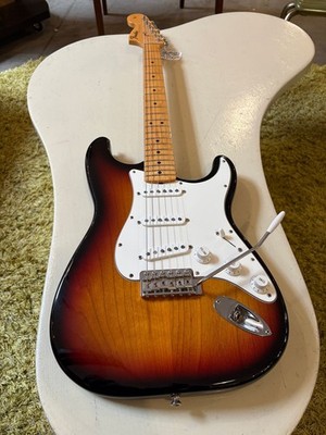 Fender Jimi Hendrix Voodoo Stratocaster with Rosewood Fretboard 1997 - MINT