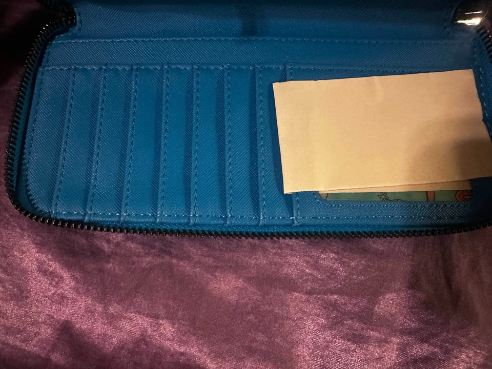 Cartera Loungefly Parques Disney Play in the Park Mickey Minnie Donald Goofy NUEVA Foto 4 de 4