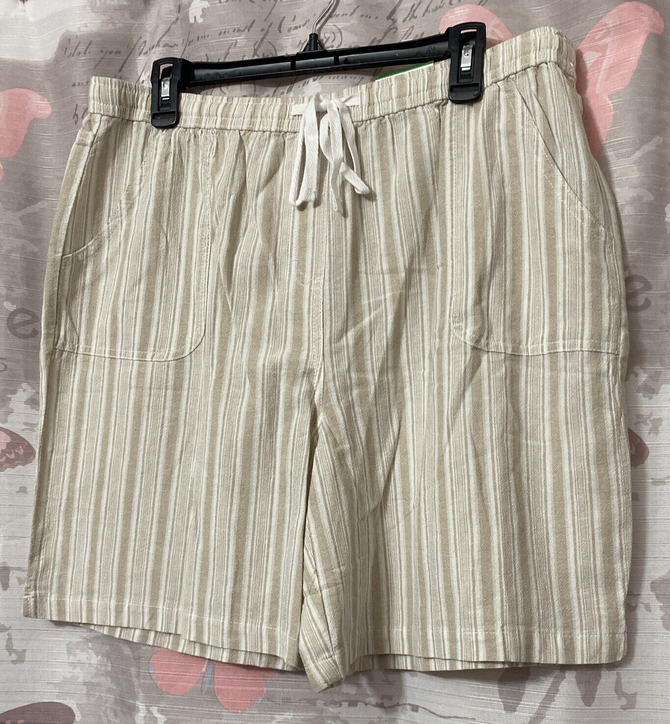 NWT~ KAREN SCOTT  Women's Comfort Waist Stripe Shorts Khaki Combo Size Large