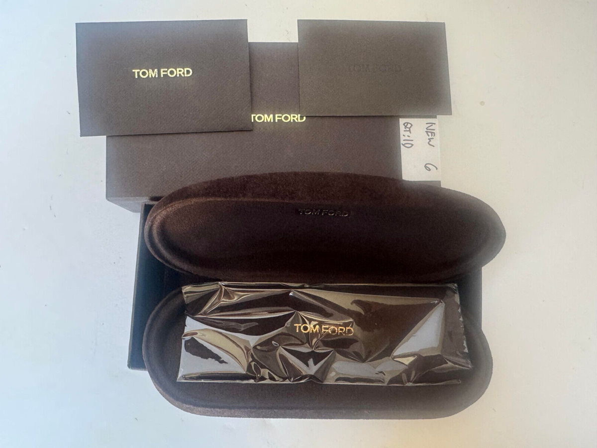 TOM FORD ブラックサングラス ケース付き TOM FORD「トムフォード」サングラス ケース付き 黒色 - メルカリ