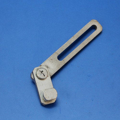 VW Audi 10-222A/16 -1 -  Adapter Haltelasche für Motorbrücke 10-222 A