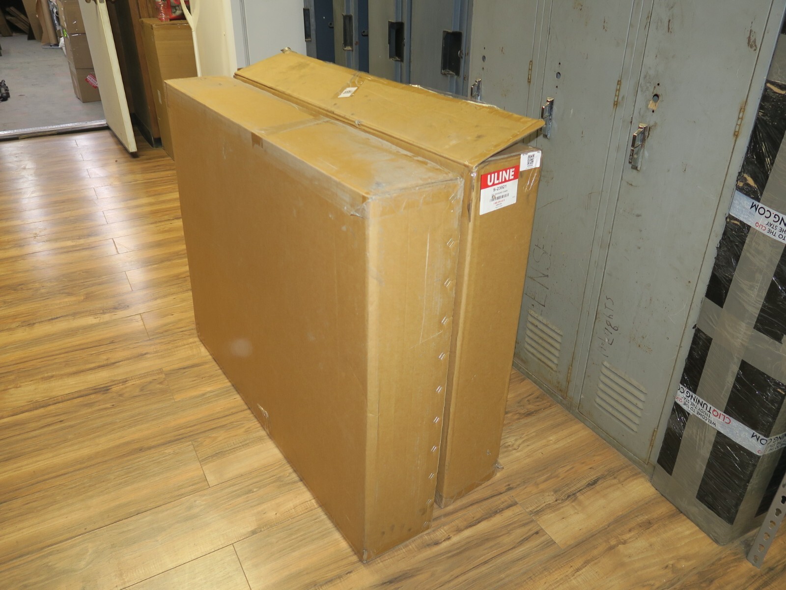 Set of 2 Brand New ULINE Big Daddy Rocker Chairs eBay