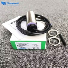 New Inductive Proximity Sensor Schneider XSAV02801 10mm Nickel Plated