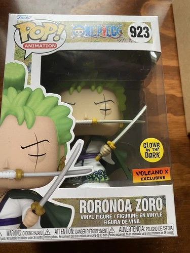 Funko Pop! Animation One Piece GITD Roronoa Zoro #923 With Pop Protector