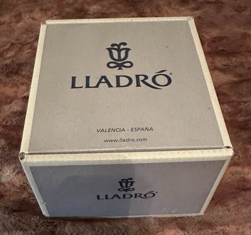 LLADRO HORSE I GLOSS FINISH FIGURINE 8108 IN BOX - Picture 5 of 19
