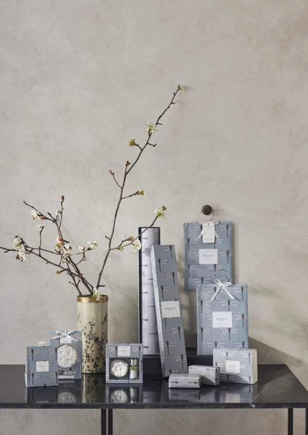 Pilbeam Living Moiselle Scented Drawer Liners 6 Sheets - Image 2 of 3