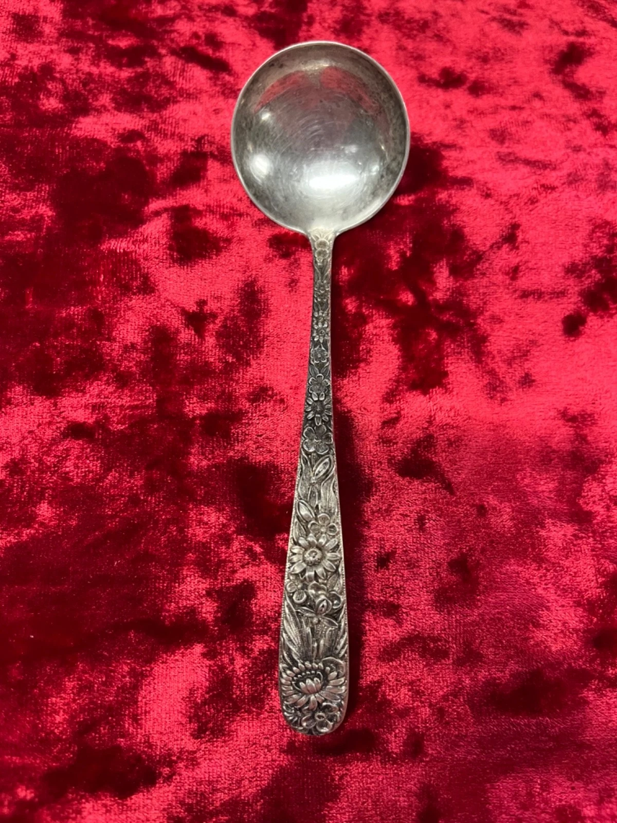 Repousse by S Kirk & Son Sterling Silver Cream or Sauce Ladle 5.5"
Opens in a new window or tab