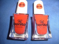 Pair Of Bonita Salon Nail Polish Laquer The Hot List New- Free Shipping / E6 Pair Of Bonita Salon Nail Polish Laquer The Hot List New- Free Shipping / E6