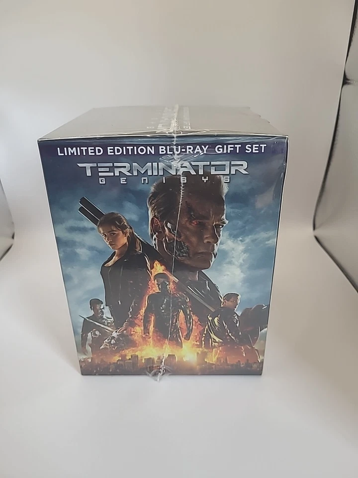 Terminator Genisys Blu Ray Limited Edition Gift Set - New And Sealed - Image 4 of 4