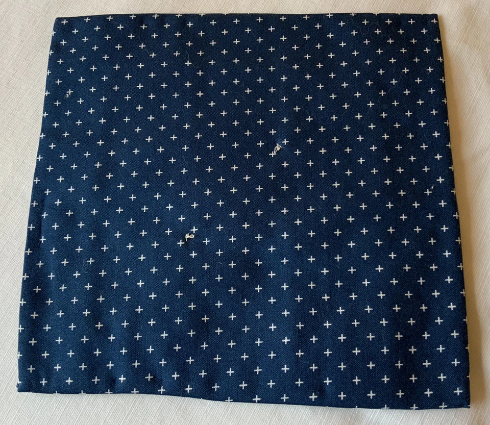 Vintage Patchwork Quilt Table Topper, 9 Patch, Calico Prints, Navy Blue, Red - Image 3 of 4