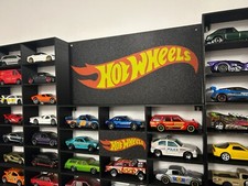 Autocarro Semirimorchio In Sosta. Pneumatici Per Ruote Autocarri Gomma Logistica Del Trasporto Merci Image265648835 - Foto 8