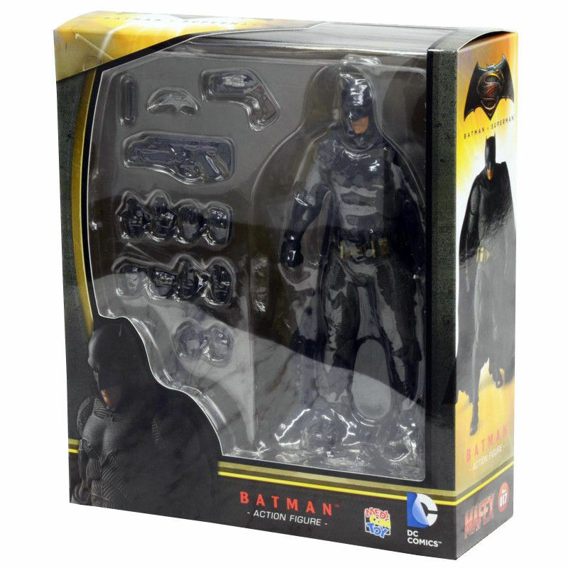 Mafex NO 017 Batman v Superman: Dawn of Justice Medicom Model