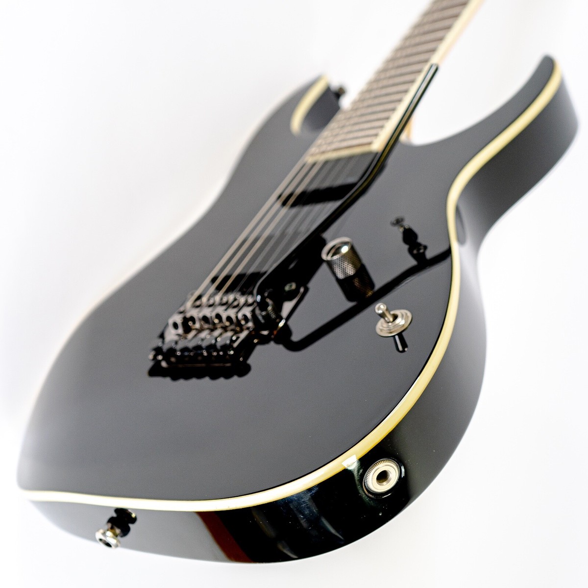 アイバニーズ　RG IR 20FE MOD Ibanez RGIR20FE review | MusicRadar