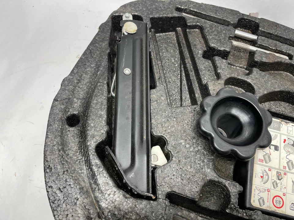 2009-2011 Mercedes SLK300 R171 аварийный придорожный запасной домкрат инструмент набор OEM - Изображение 4 из 4