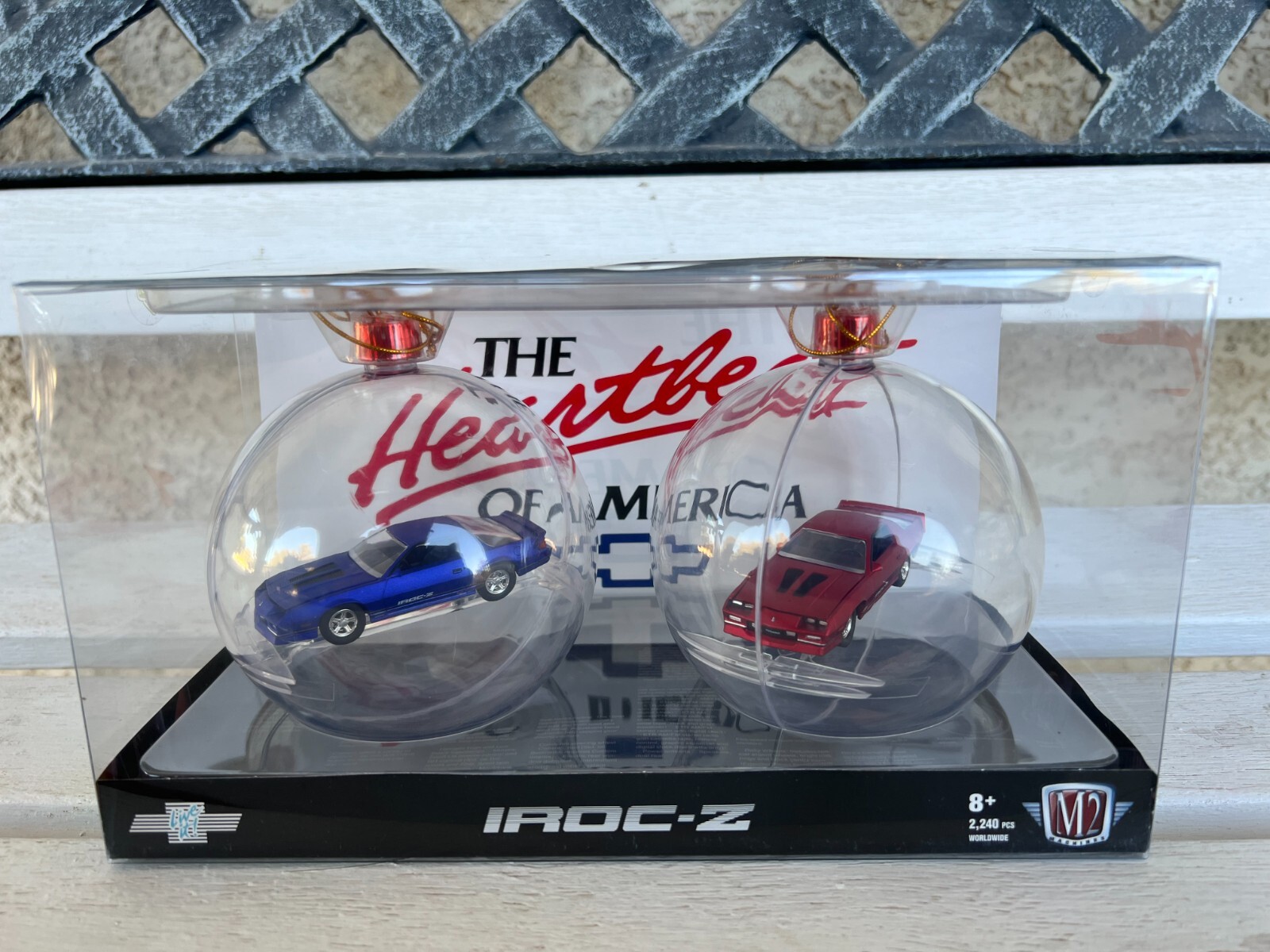 2022 M2 Machines 1985 Chevrolet Camaro IROC-Z X-mas Ornament Walmart Exclusive