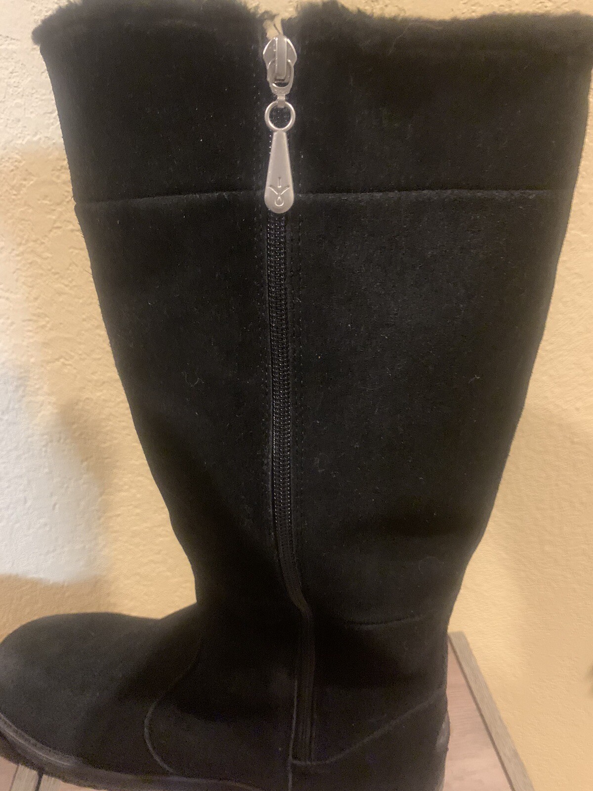 Emu Moonta Women’s Waterproof Sheepskin Boots Black Size 11 Worn 1