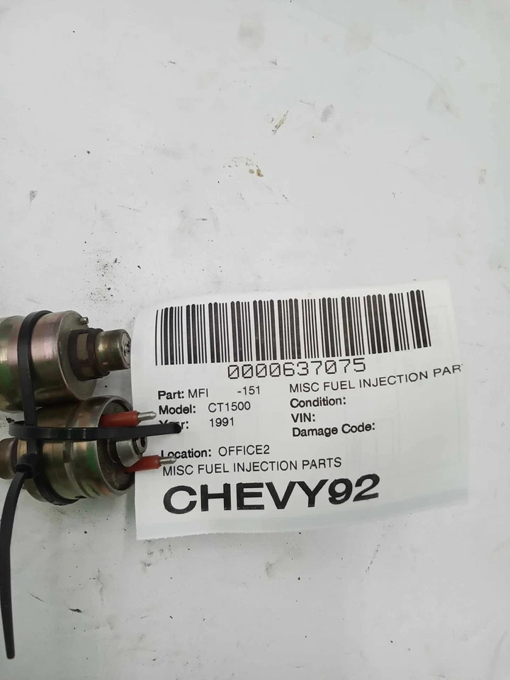 Chevrolet Pickup G10 G20 K1500 K2500 K3500 1991 inyectores de combustible 2 piezas usado OEM Foto 2 de 4
