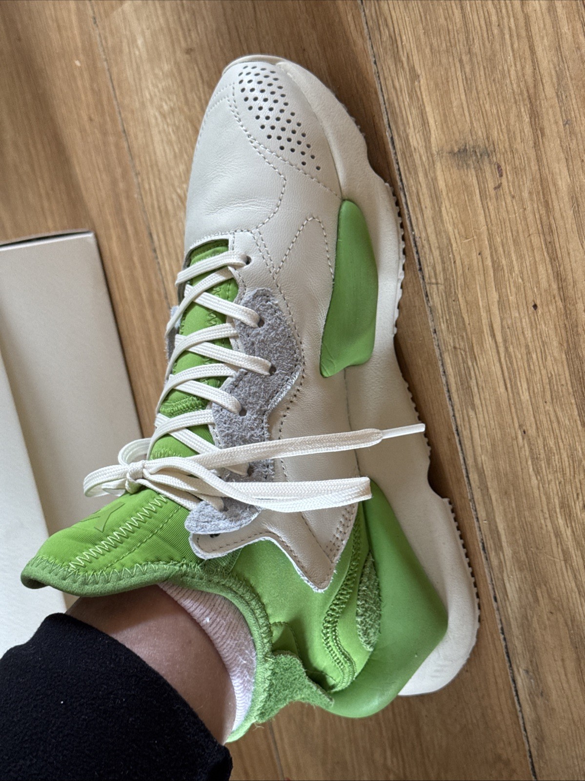 Ladies Y3 Trainers Nappa Leather Size 4 Off White and Lime Green Brand New Boxed image 3