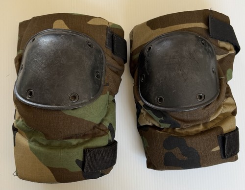 USGI Military Knee Pads Woodland Camo Tactical Protective Pads Made in USA M
