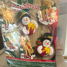 Bucilla Felt Forest Friends Ornament Craft Kit Snowman Reindeer, set of 6 rare
