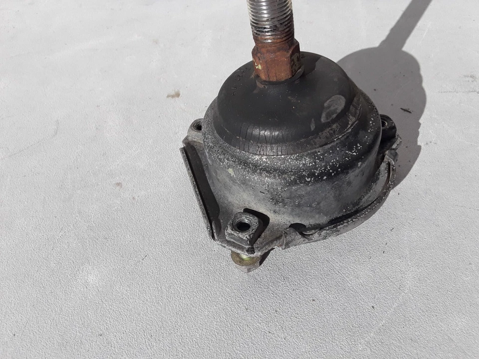 1981 Mercedes Benz W123 240D Front Lower Control Arm Guide Rod Mount Joint OEM - Image 2 of 4