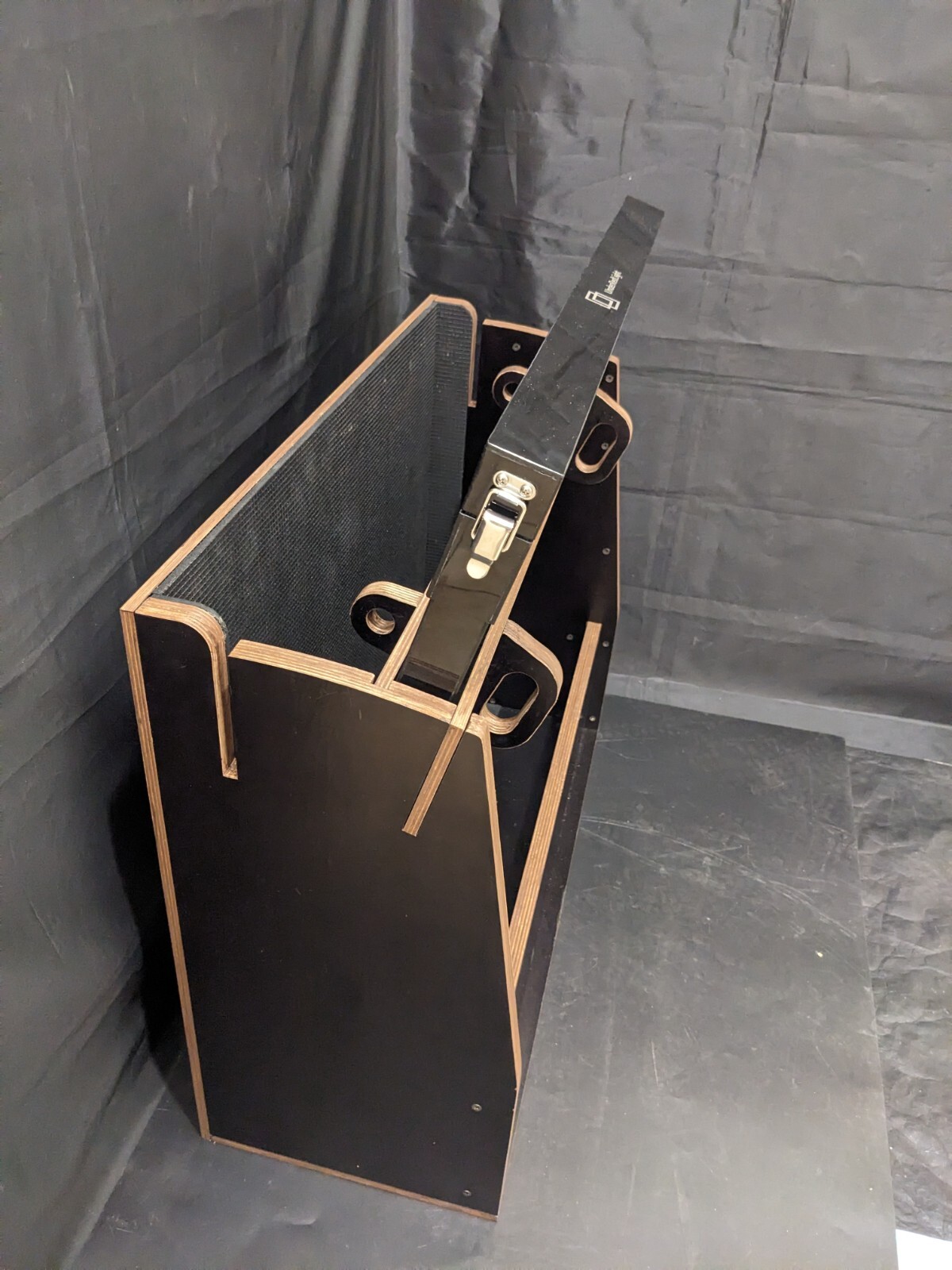 Picture 5 of 6