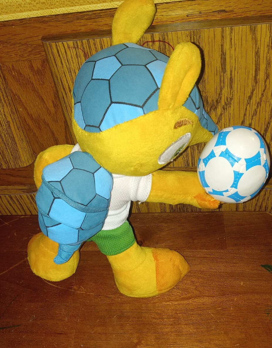 Fuleco 4er Sammelfiguren Set 2 - Offizielles WM 2014 Maskottchen In Geschenkbox