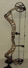 Right Handed BOWTECH Realm SS Bow - 60/70 lb- 25" to 31" Draw Length- Camo