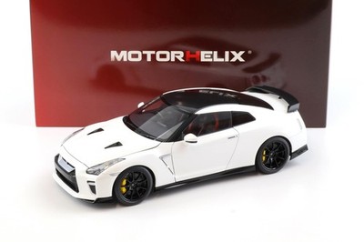 1:18 Motorhelix Nissan GT-R R35 Track Edition by NISMO 2022 T-Spec pearl white M