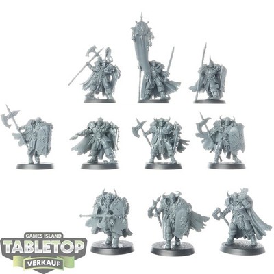 Slaves to Darkness - 10 Chaos Warriors - unbemalt