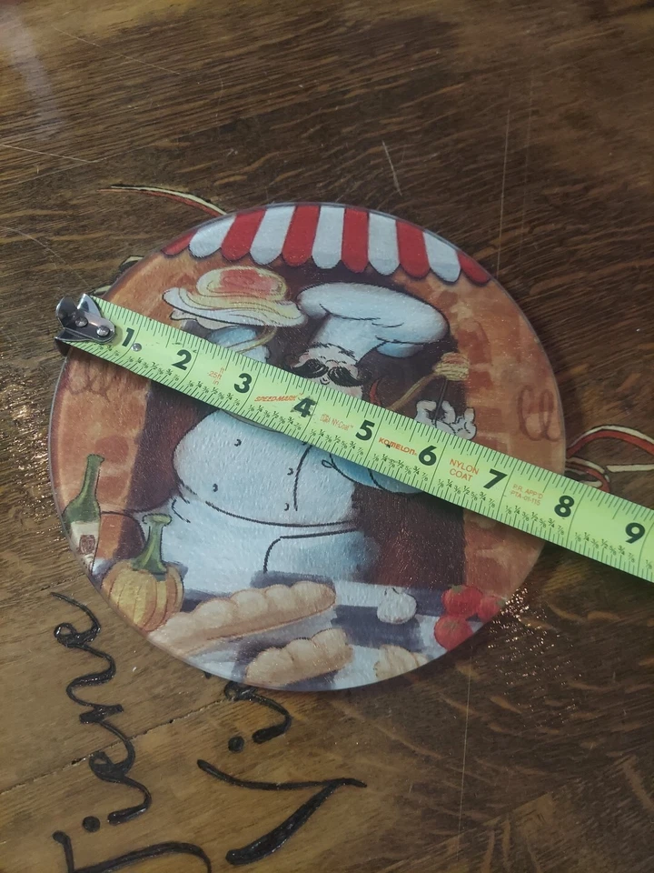 Round Glass Cutting Board / Trivet, app. 8", FAT CHEF WITH TRAY & BREADS - Image 2 of 4