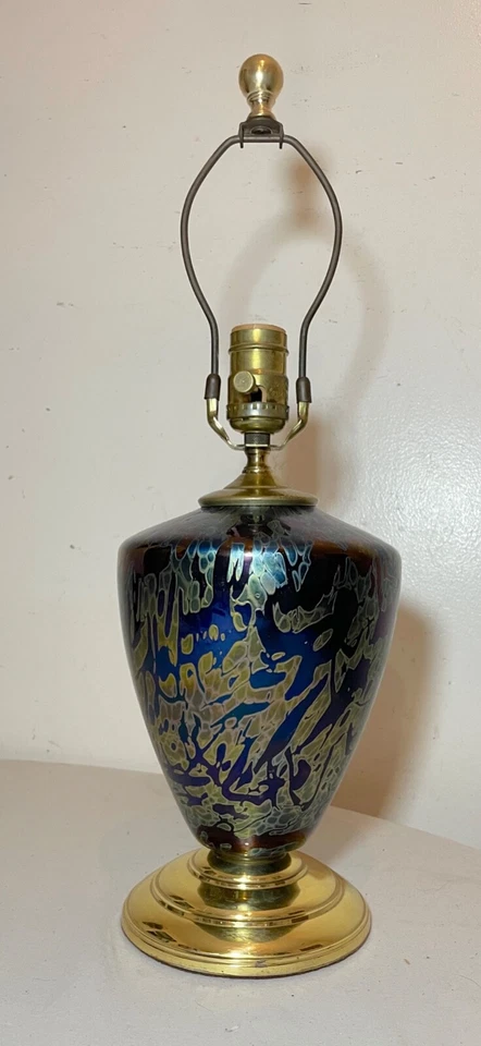 vintage hand blown iridescent aurene studio lustre glass electric table lamp - Image 3 of 4