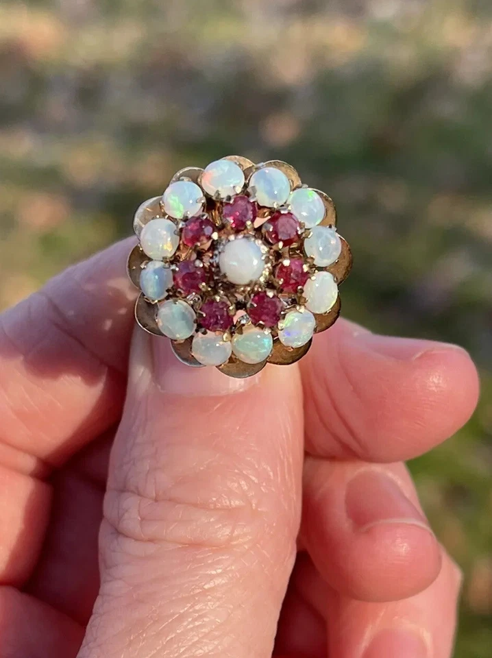 14ct Gold Ruby Opal Large Cluster Old 1960’s Vintage Flower Cocktail Ring BIG - Image 3 of 4