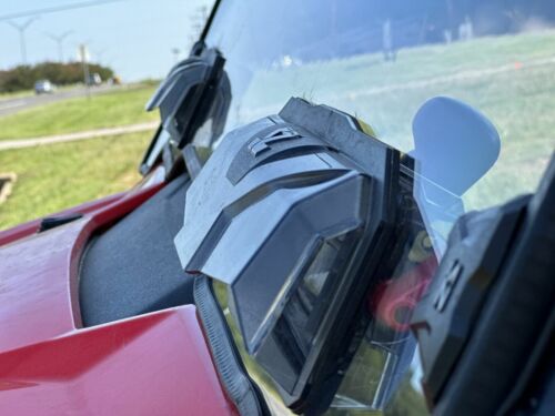 Honda Pioneer 1000-5 2016-2024 Vented Windshield Scratch Resistant Quick Release - Foto 5 di 10