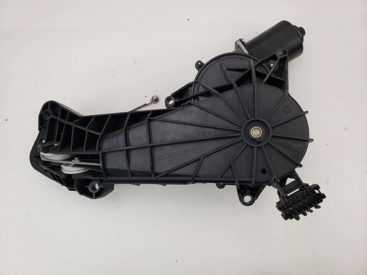 Mercedes-Benz Metris Right Passenger Sliding Door Actuator 