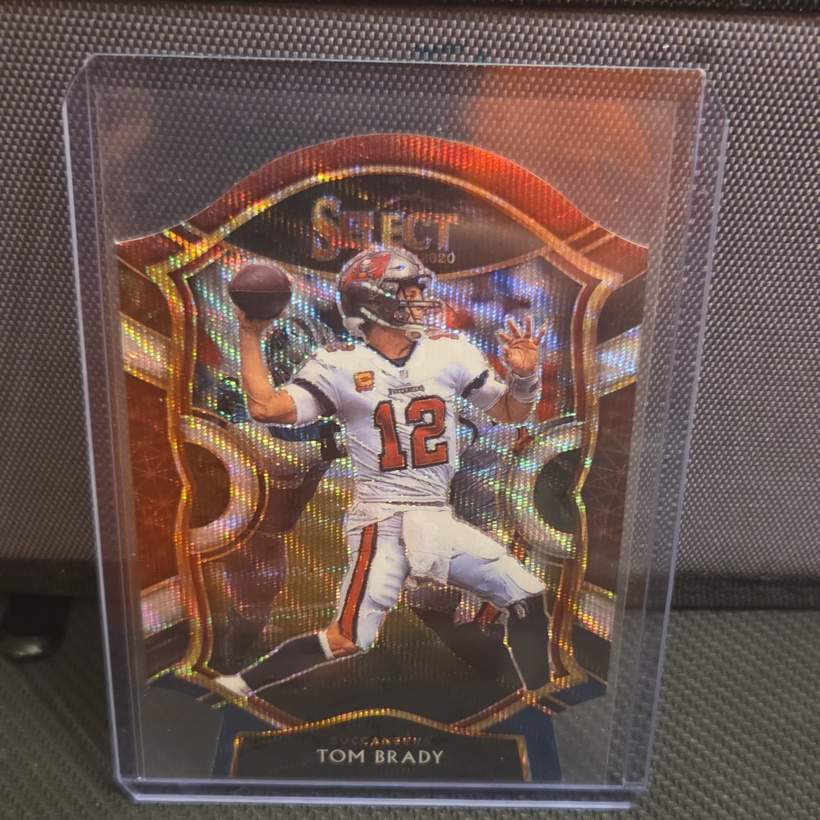 2020 Panini Select Concourse Tom Brady #1 Tri-Color Prizm Die-Cut Buccaneers NFL
