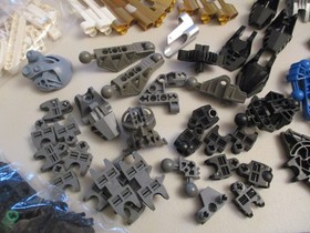 Lego BIONICLE / TECHNIC Lot - Keerakh Bordakh Vakama Turakh + 100s of parts